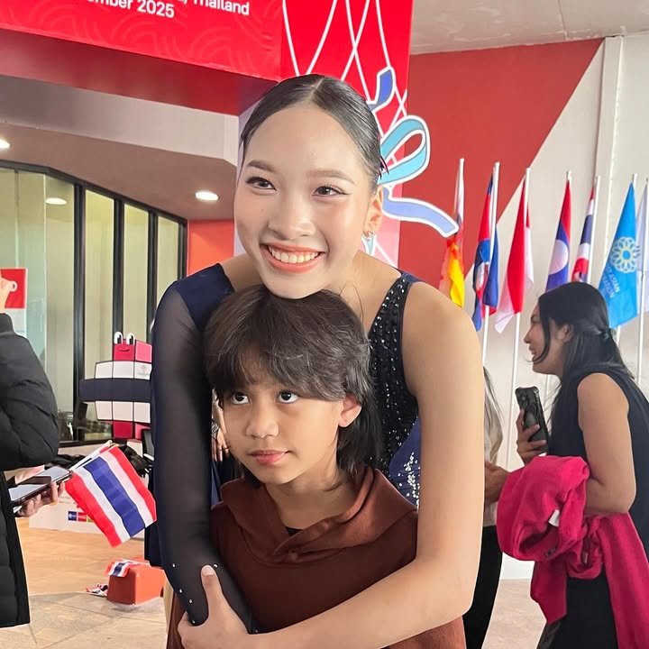 ตุ๊ก - ชนกวนันท์ รักชีพ