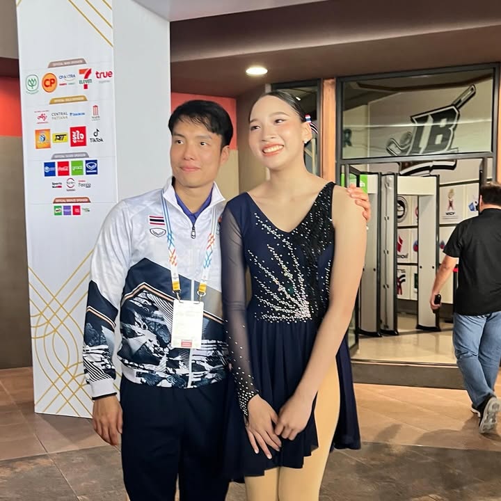 ตุ๊ก - ชนกวนันท์ รักชีพ