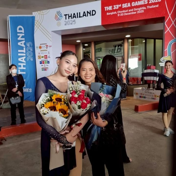 ตุ๊ก - ชนกวนันท์ รักชีพ