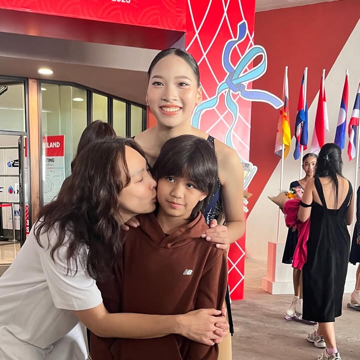 ตุ๊ก - ชนกวนันท์ รักชีพ