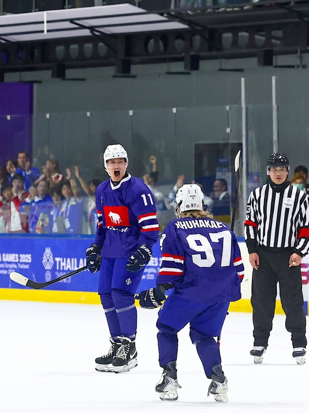 ตุ๊ก - ชนกวนันท์ รักชีพ