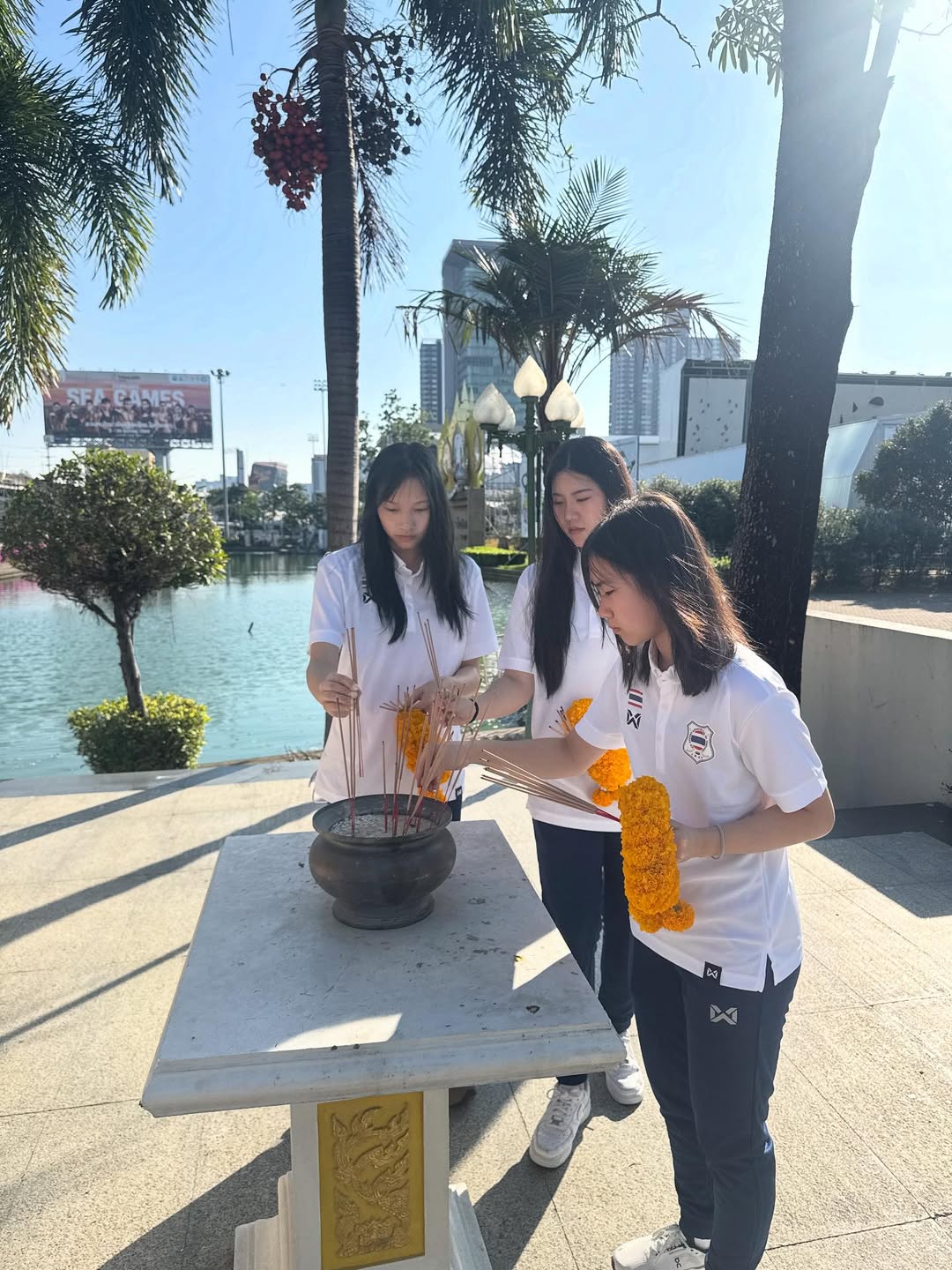 ตุ๊ก - ชนกวนันท์ รักชีพ