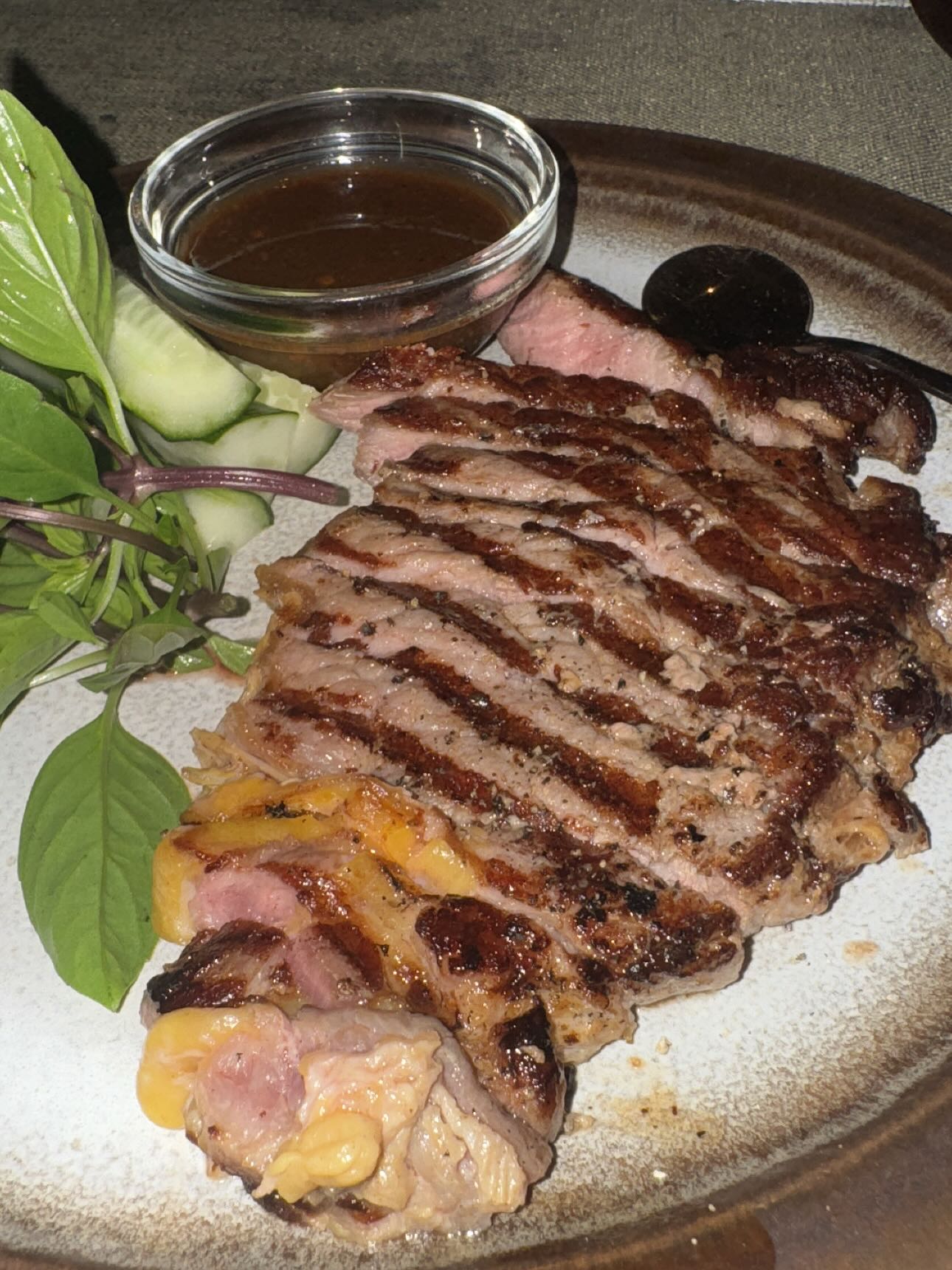 ตุ๊ก - ชนกวนันท์ รักชีพ