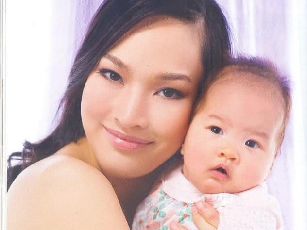 ตุ๊ก - ชนกวนันท์ รักชีพ