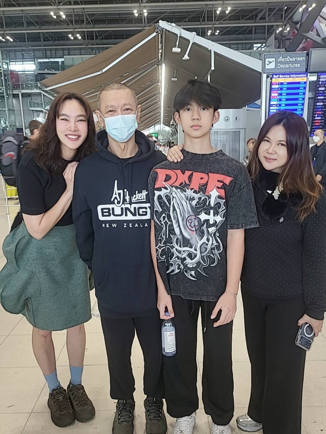 ตุ๊ก - ชนกวนันท์ รักชีพ