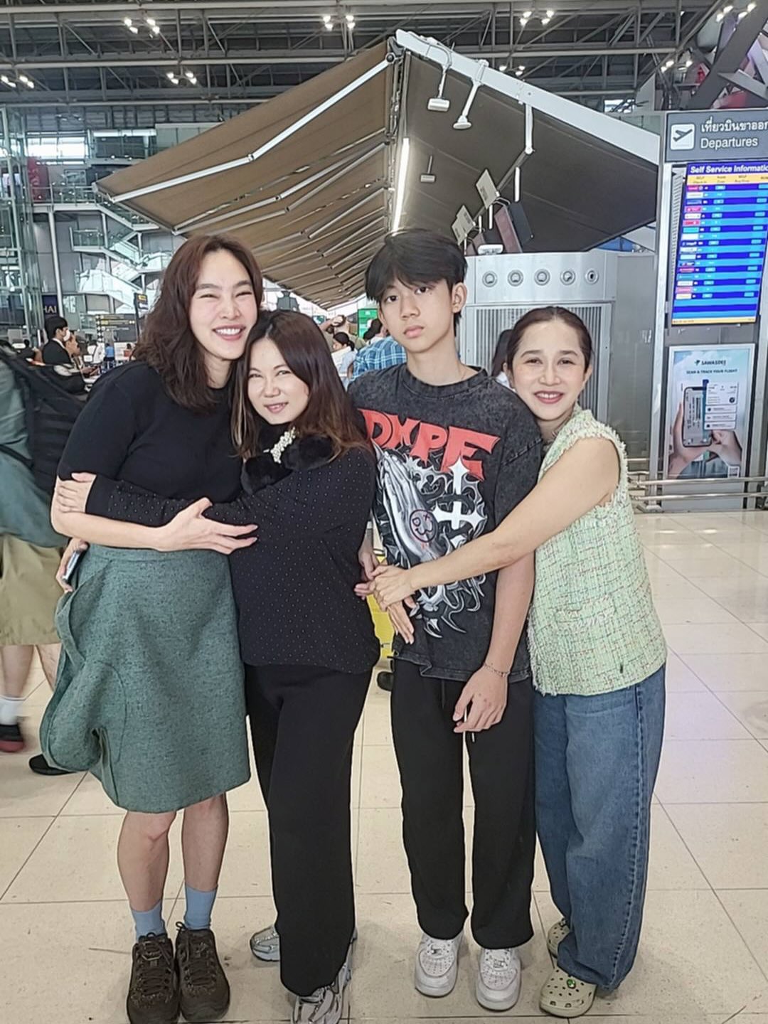 ตุ๊ก - ชนกวนันท์ รักชีพ