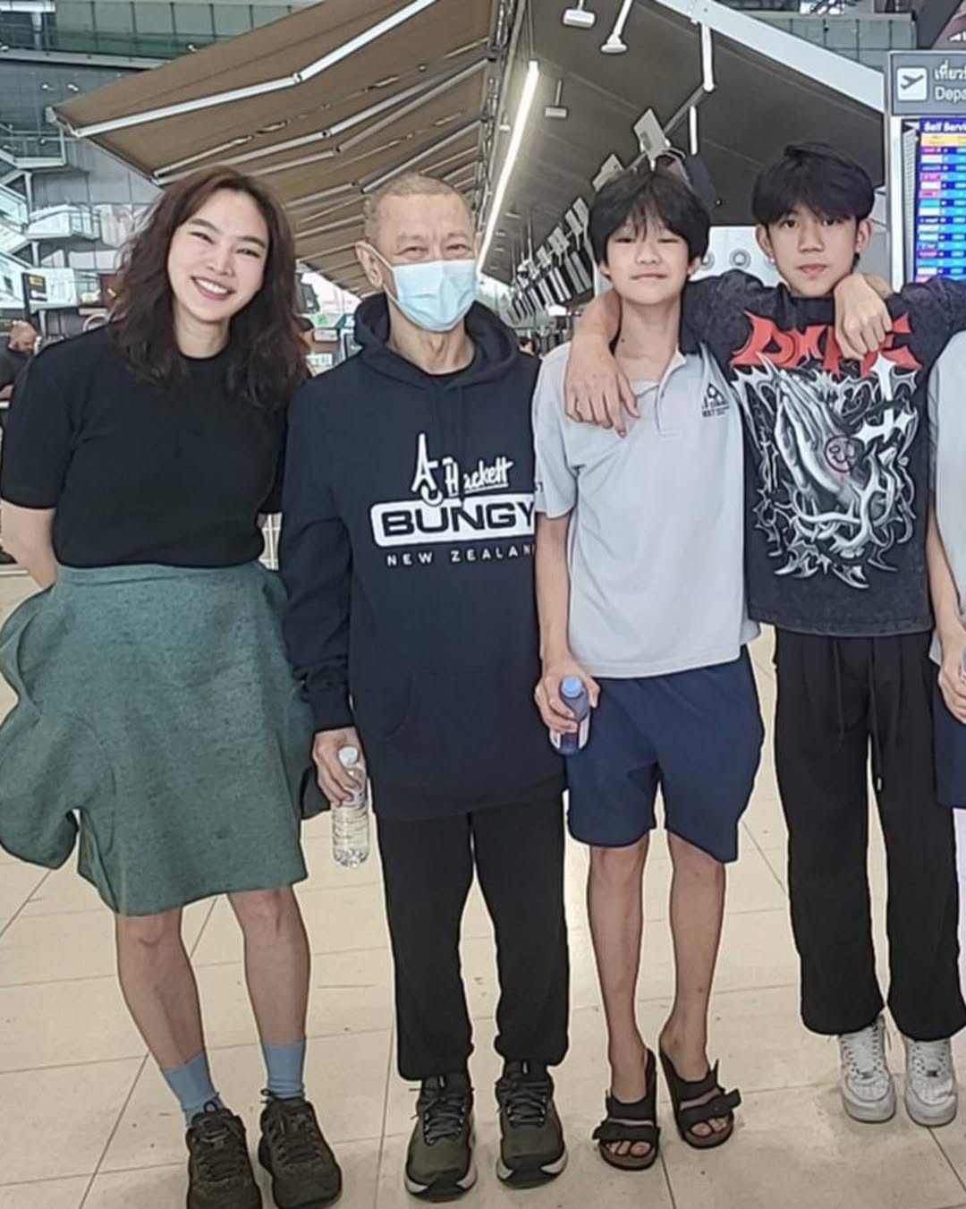 ตุ๊ก - ชนกวนันท์ รักชีพ