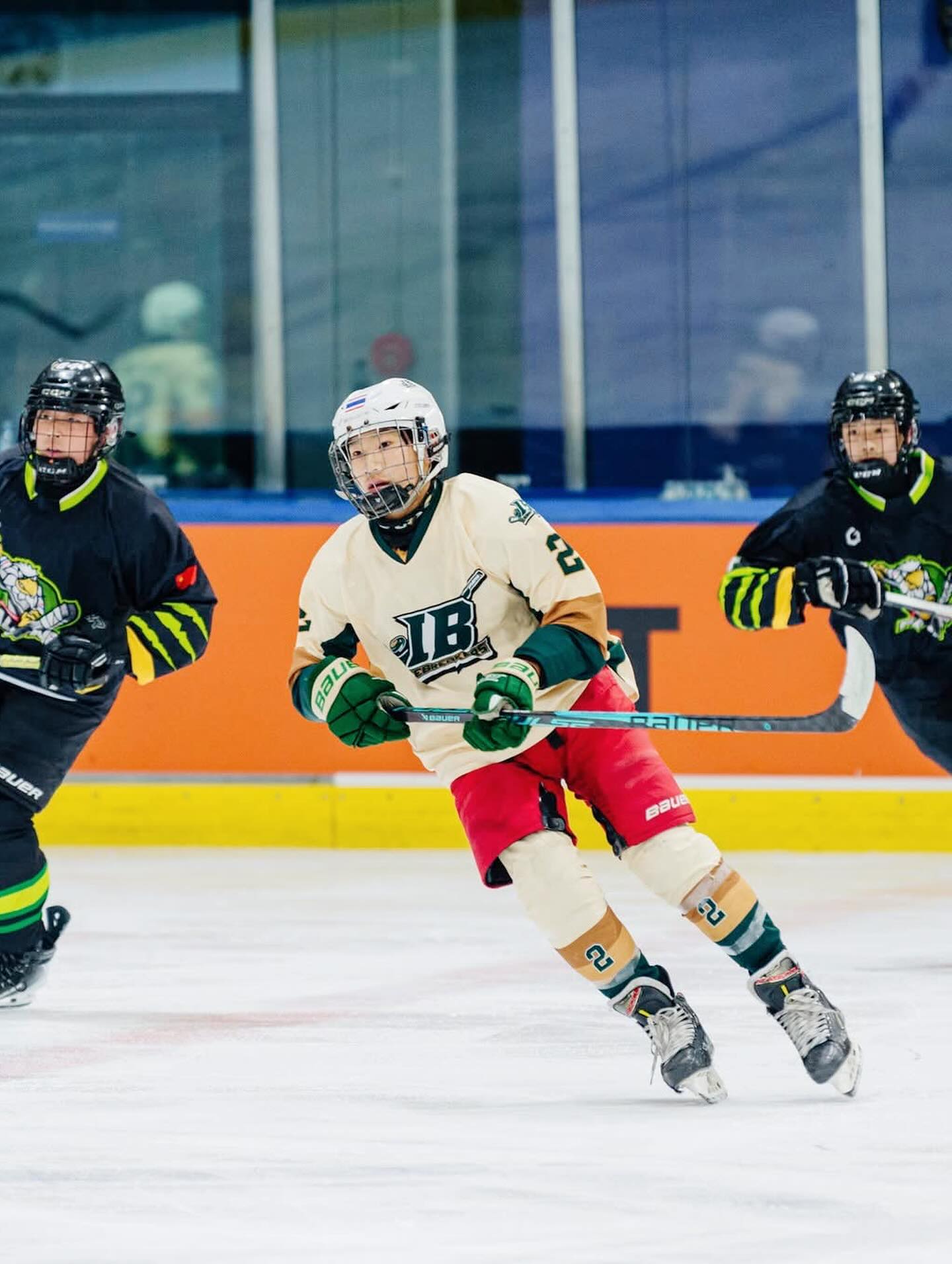 ตุ๊ก - ชนกวนันท์ รักชีพ