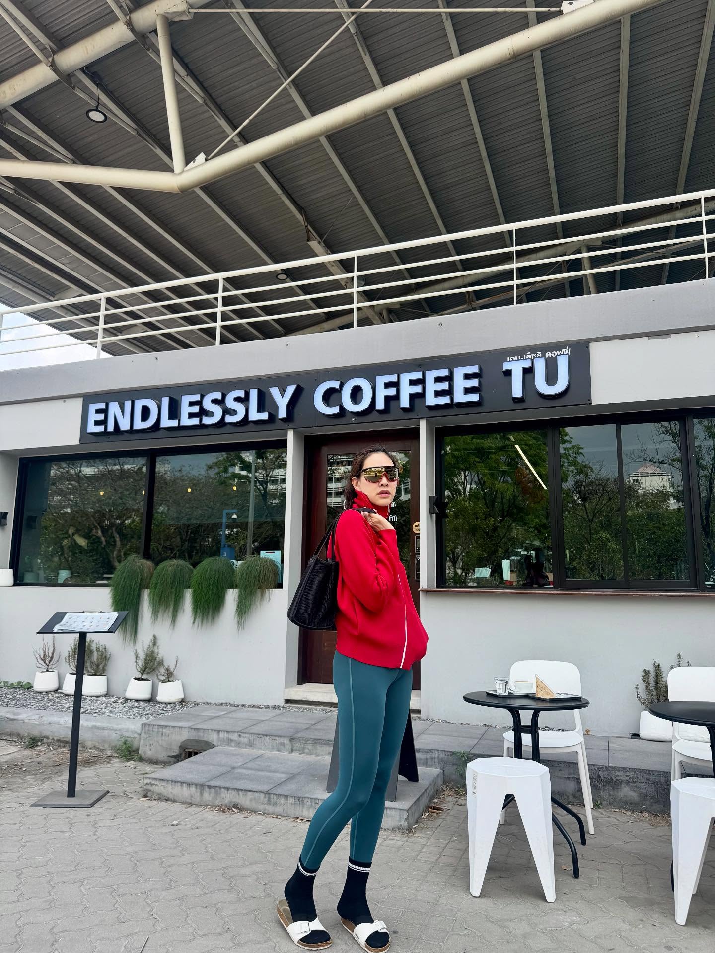 ตุ๊ก - ชนกวนันท์ รักชีพ