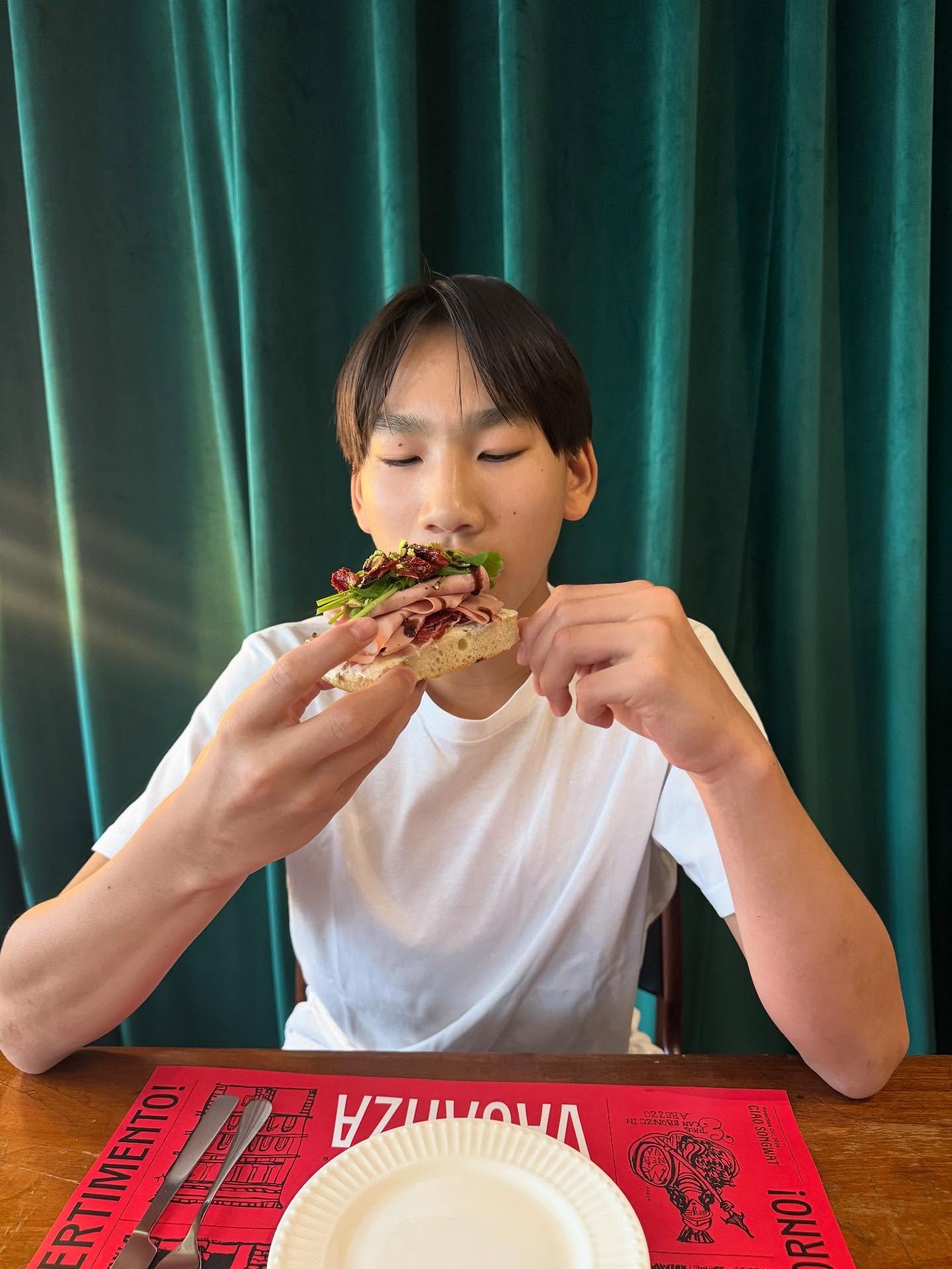 ตุ๊ก - ชนกวนันท์ รักชีพ