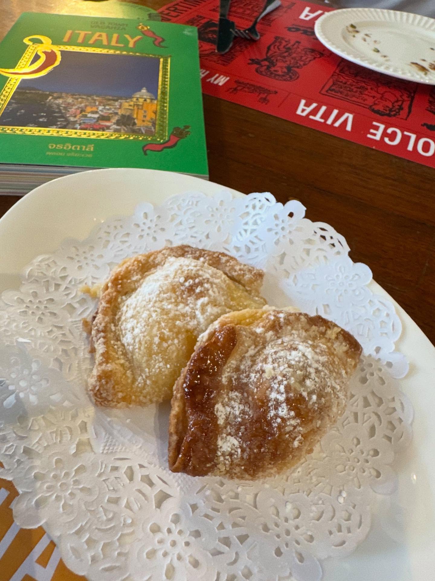 ตุ๊ก - ชนกวนันท์ รักชีพ