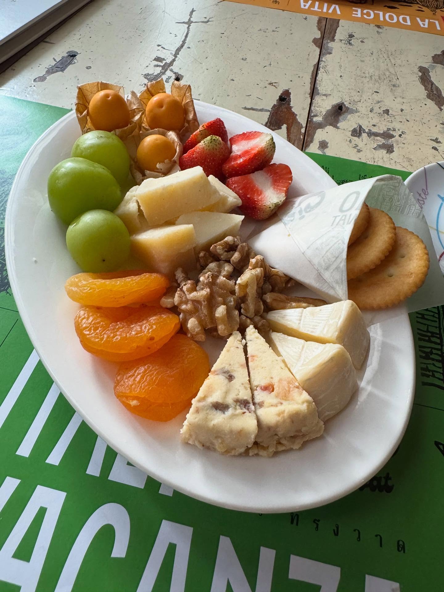 ตุ๊ก - ชนกวนันท์ รักชีพ