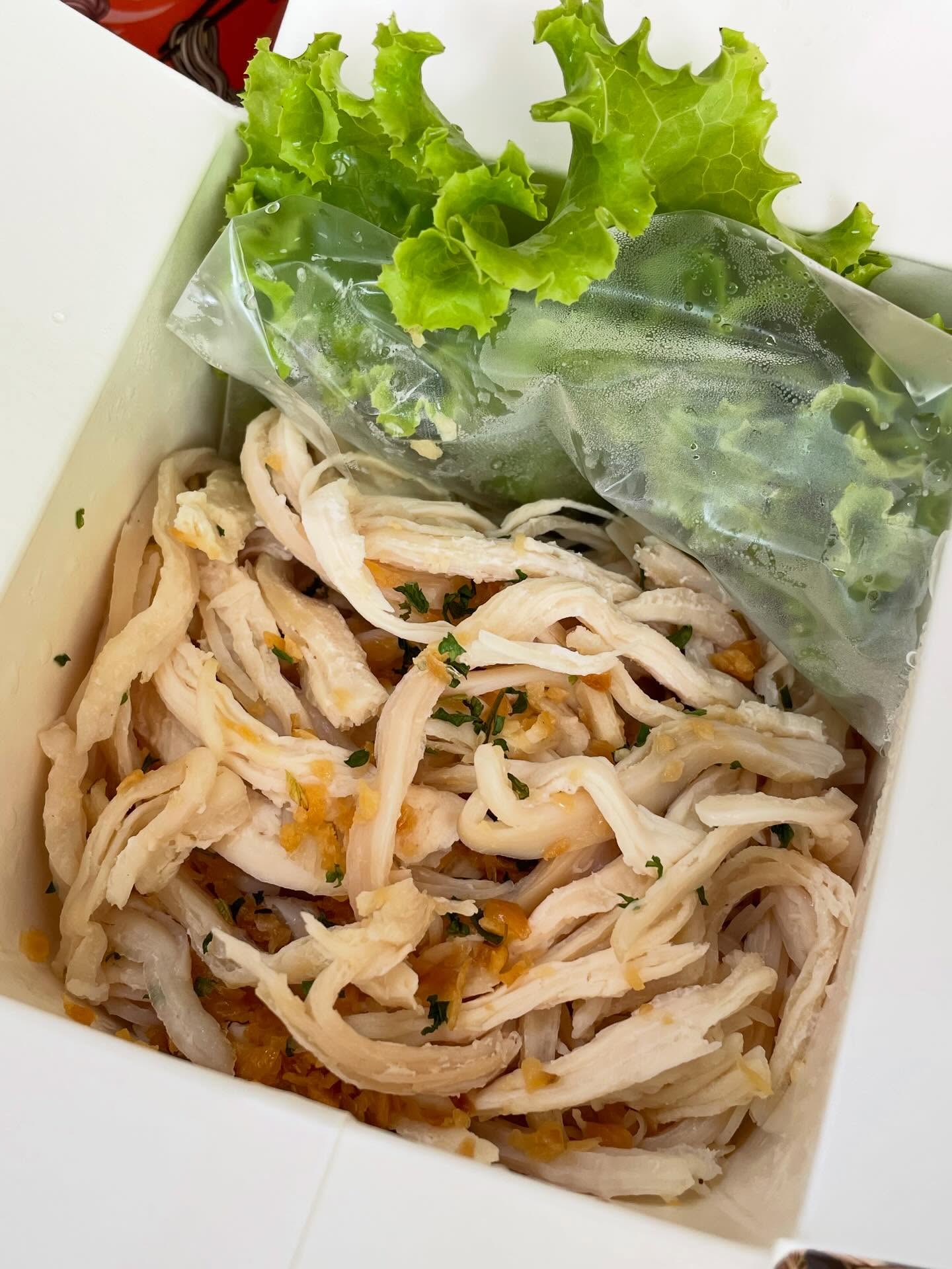 ตุ๊ก - ชนกวนันท์ รักชีพ