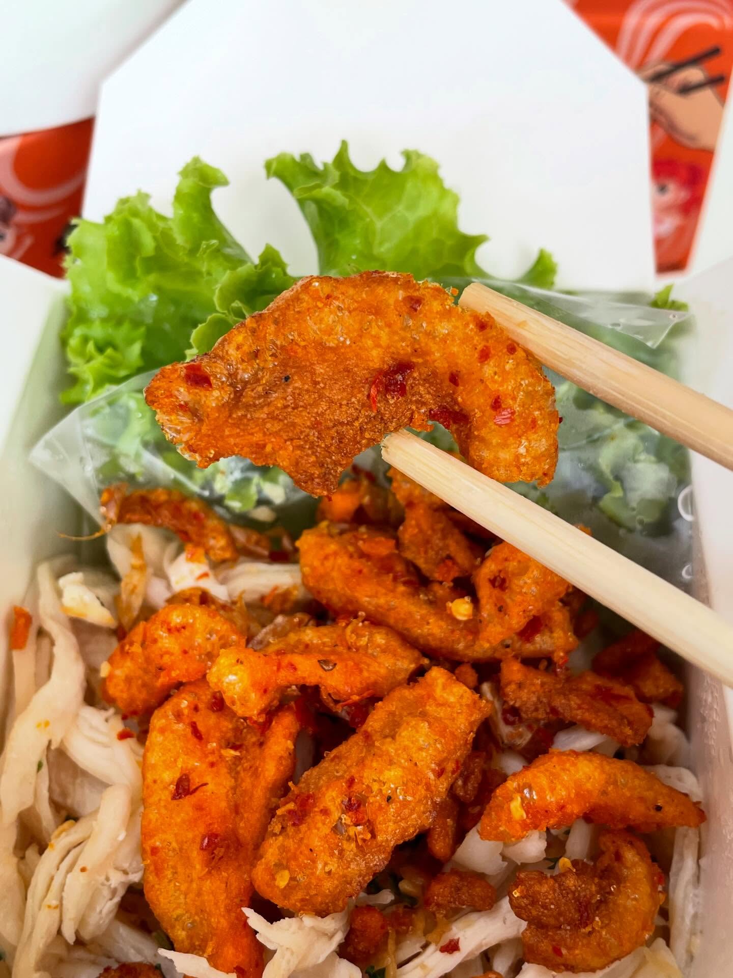 ตุ๊ก - ชนกวนันท์ รักชีพ