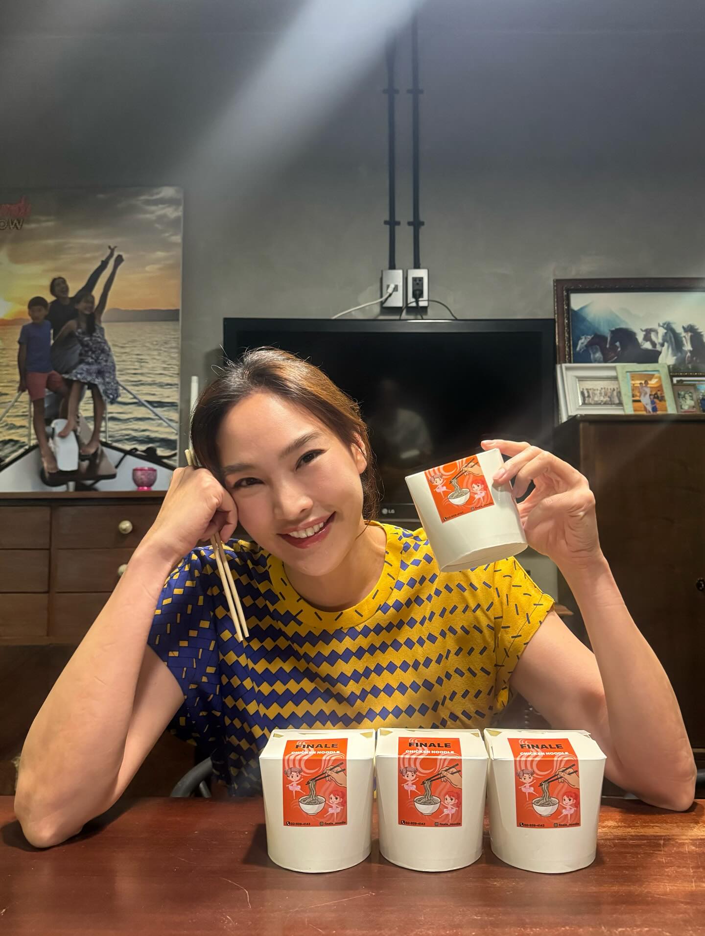 ตุ๊ก - ชนกวนันท์ รักชีพ