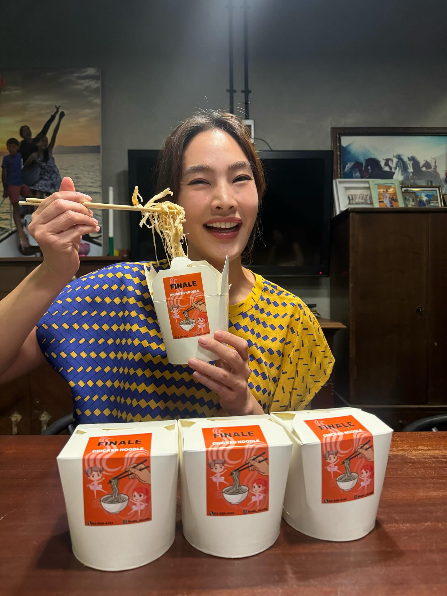 ตุ๊ก - ชนกวนันท์ รักชีพ