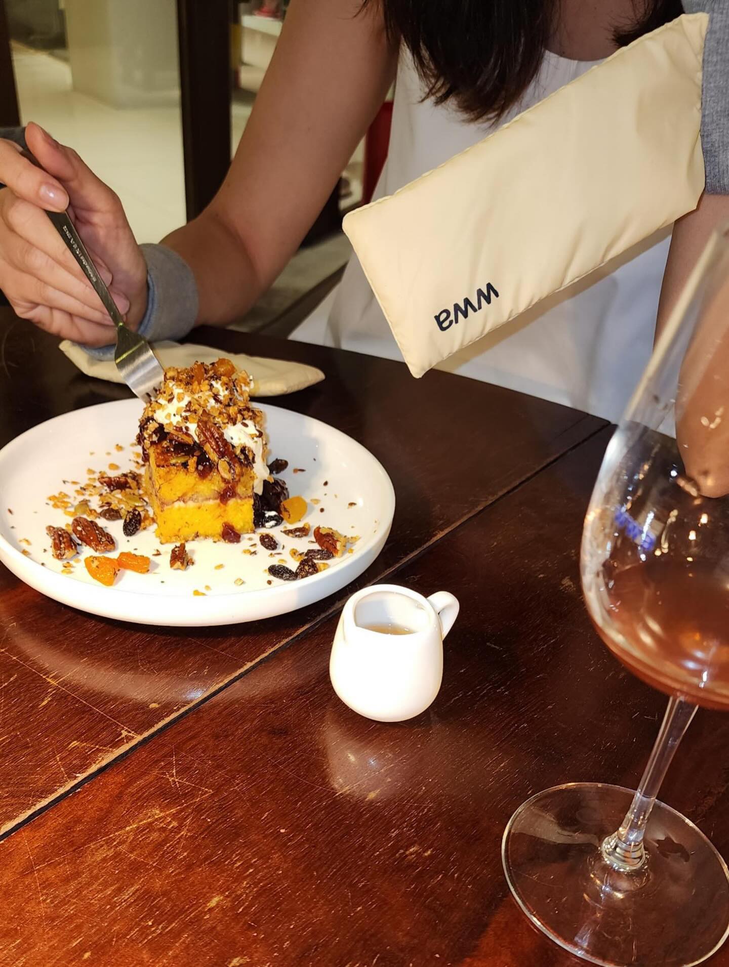 ตุ๊ก - ชนกวนันท์ รักชีพ