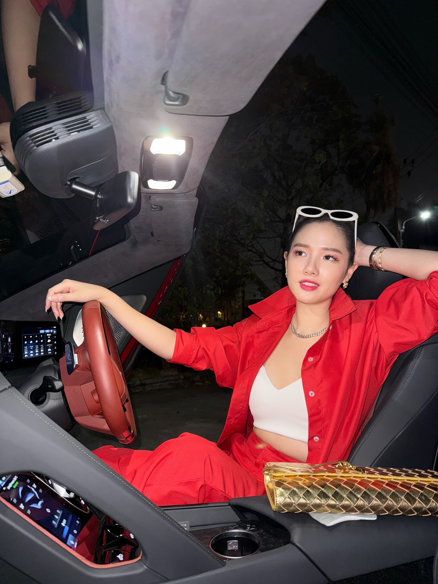 ดาต้า - ดรัลชรัส ศุขีวิริยะ