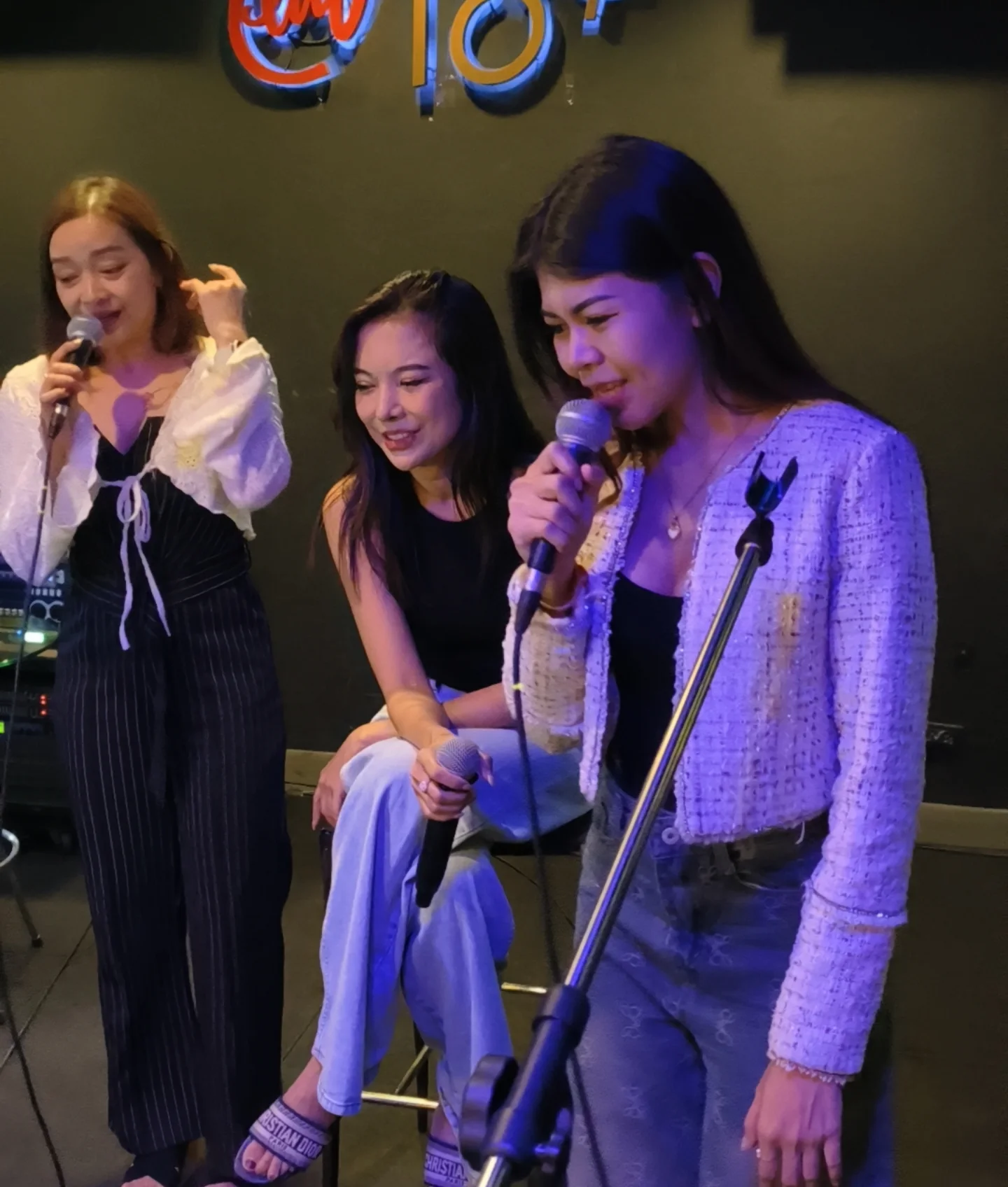 แคนดี้ รากแก่น