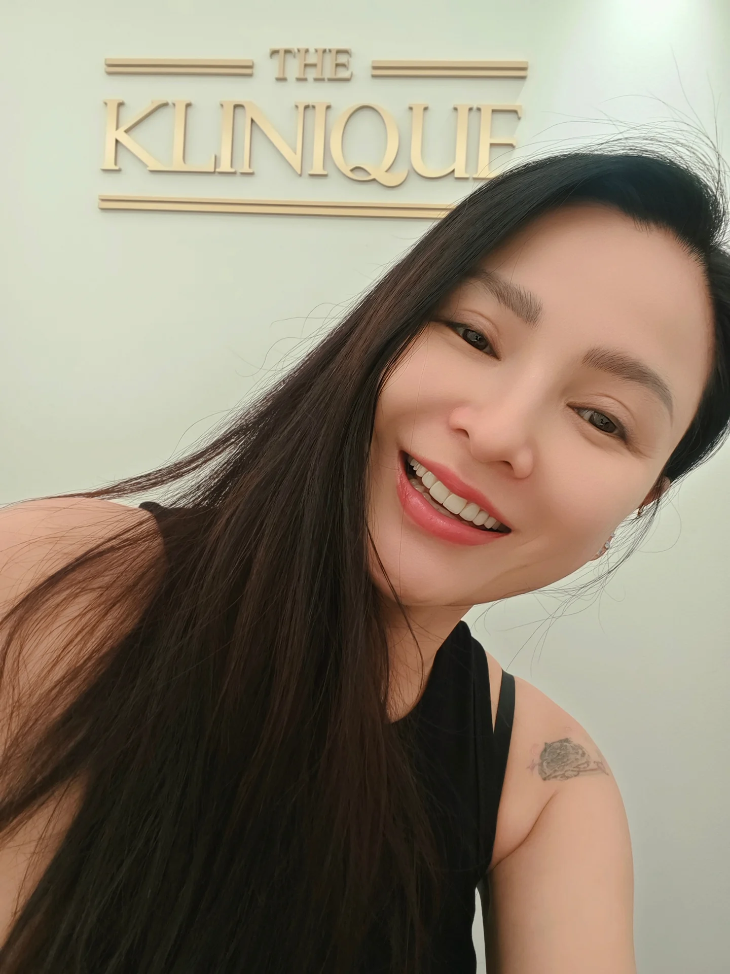 แคนดี้ รากแก่น