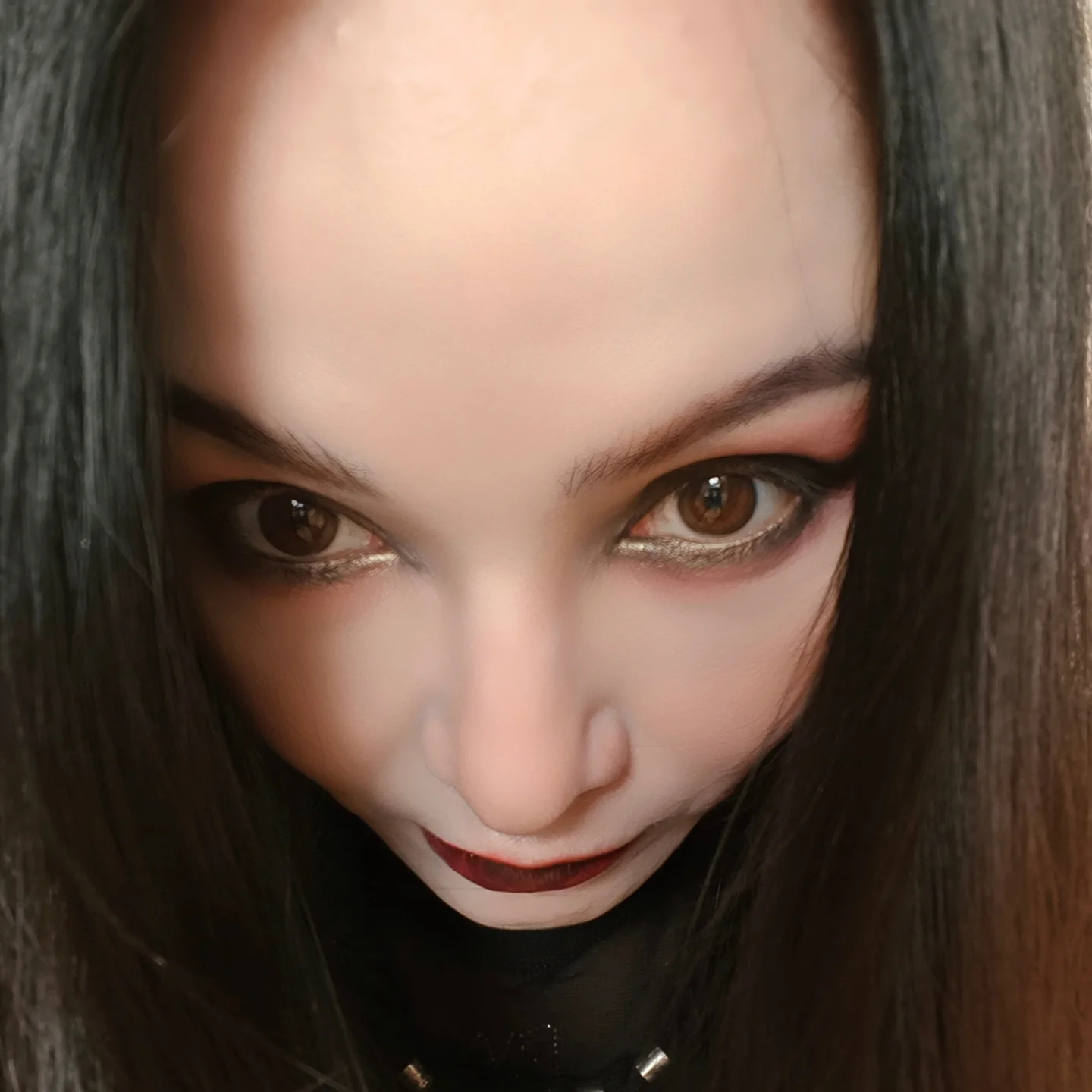 แคนดี้ รากแก่น