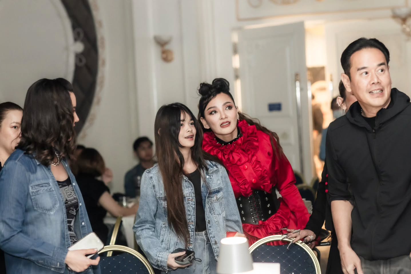 แคนดี้ รากแก่น