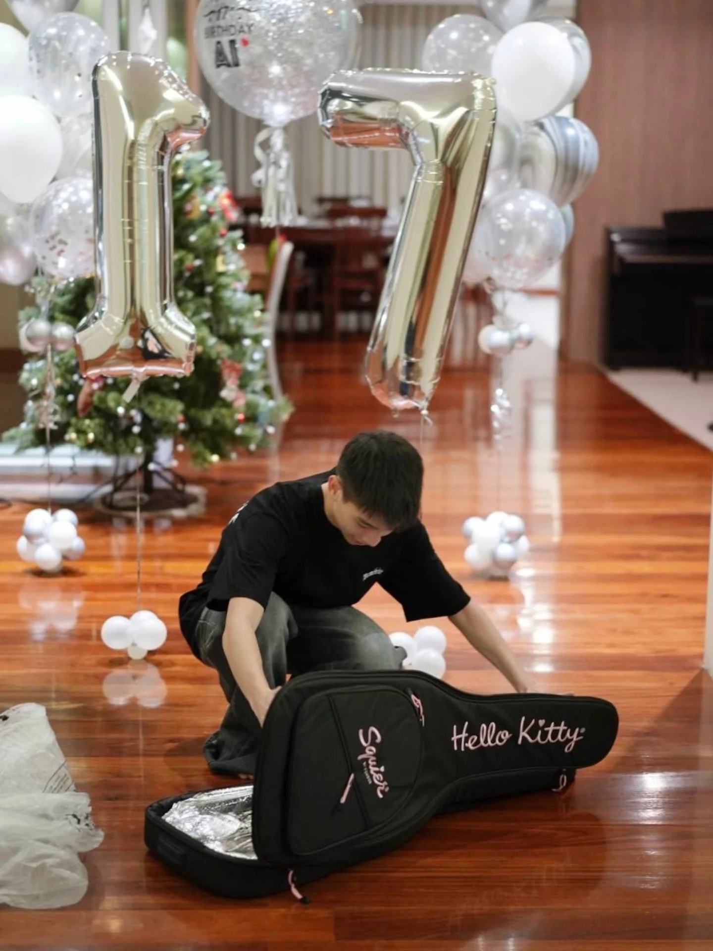 แคนดี้ รากแก่น