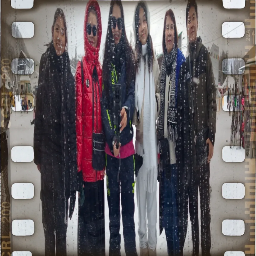 แคนดี้ รากแก่น