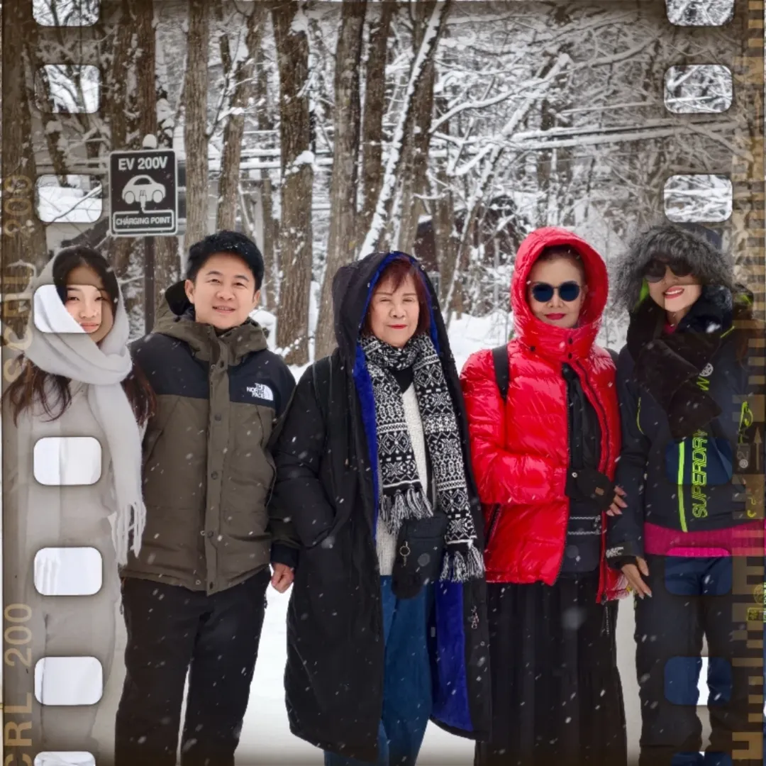 แคนดี้ รากแก่น