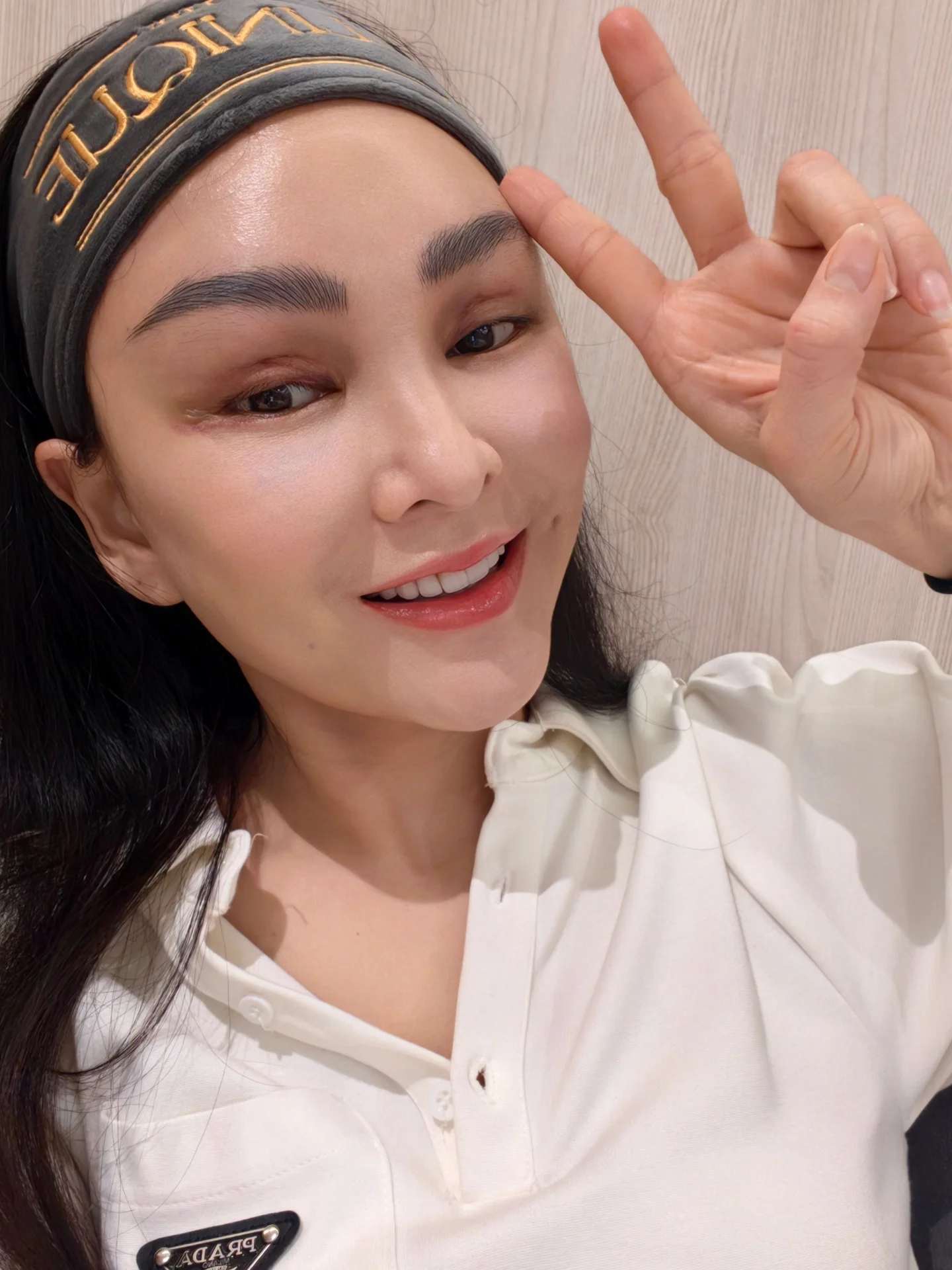 แคนดี้ รากแก่น