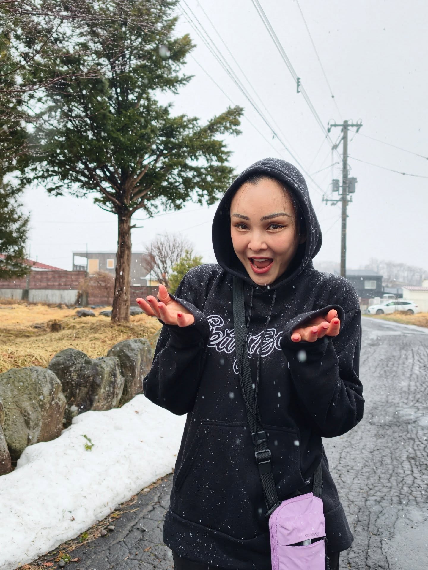 แคนดี้ รากแก่น