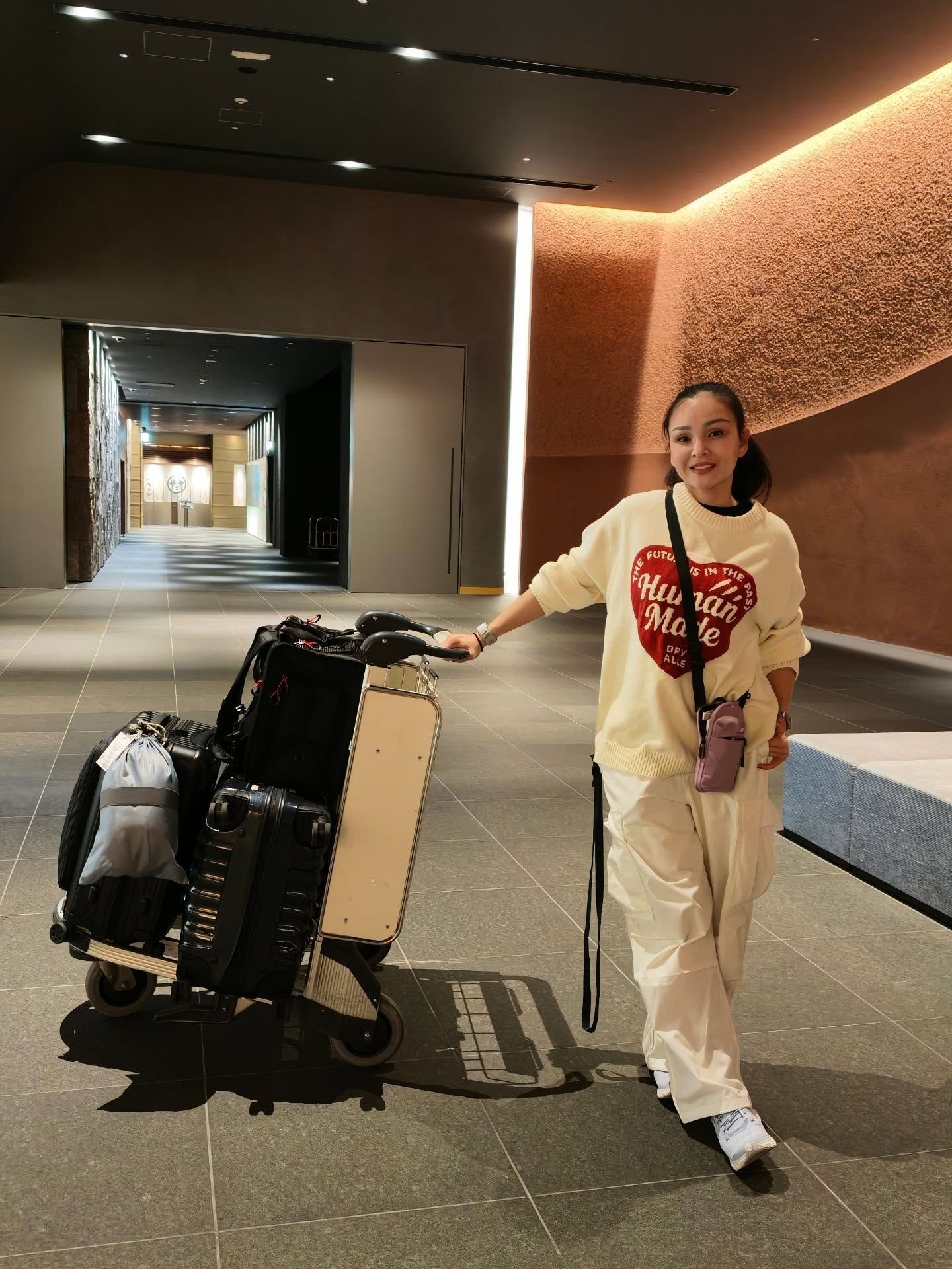 แคนดี้ รากแก่น