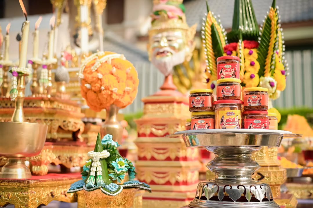 แคนดี้ รากแก่น