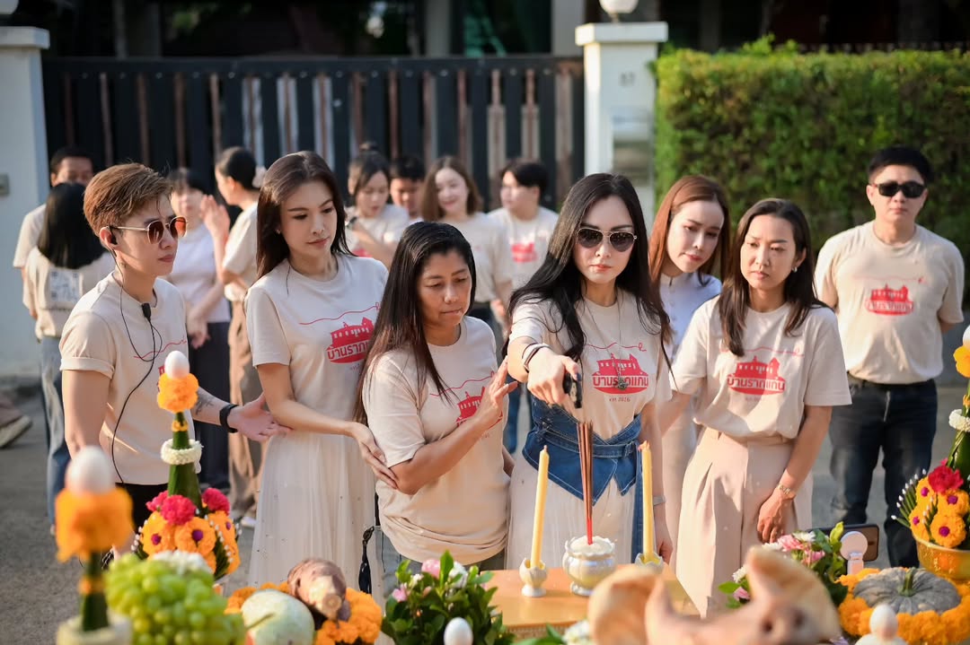 แคนดี้ รากแก่น