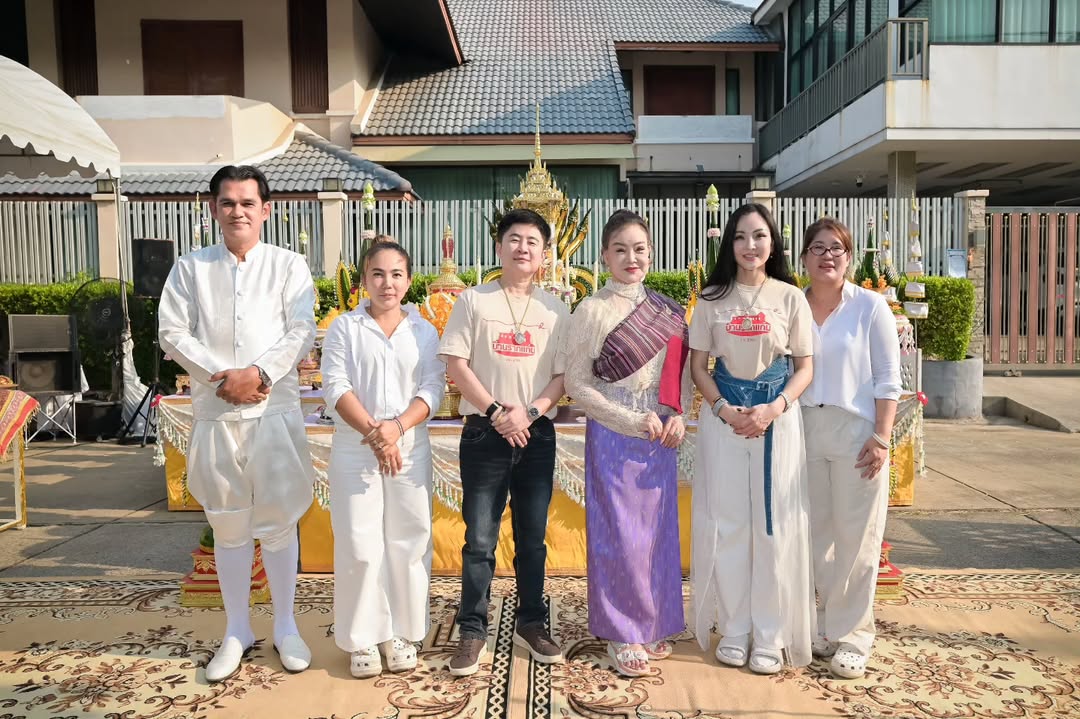 แคนดี้ รากแก่น