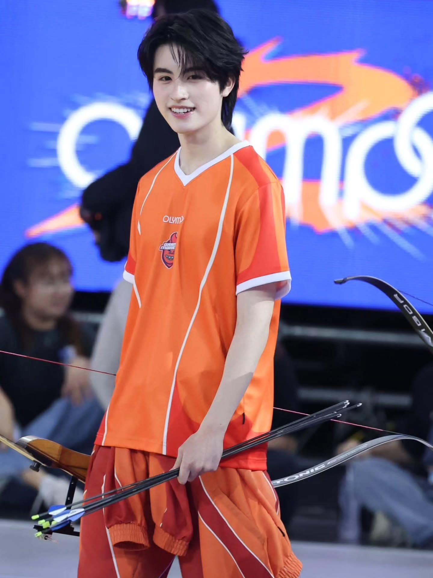 แคนดี้ รากแก่น