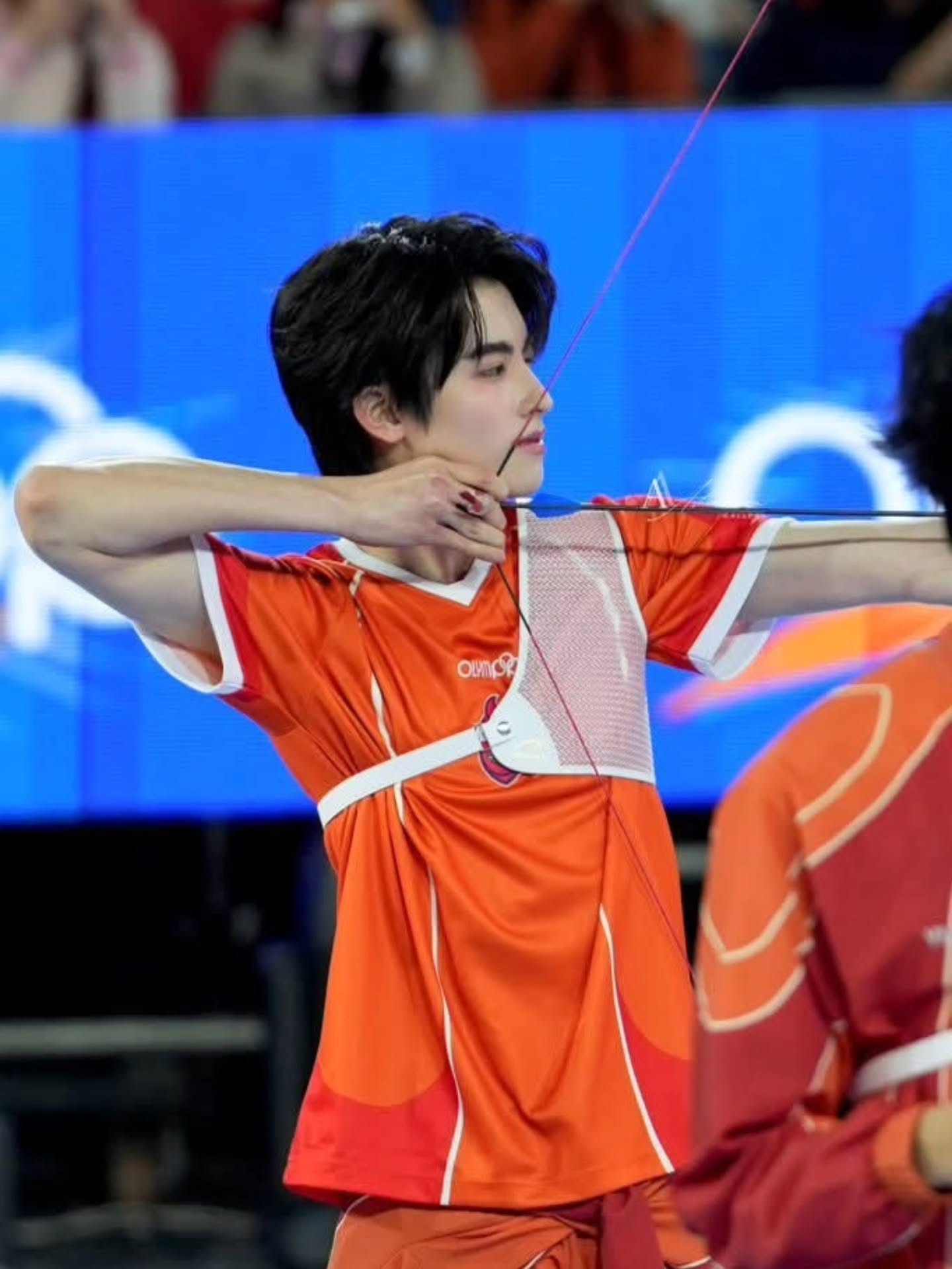 แคนดี้ รากแก่น