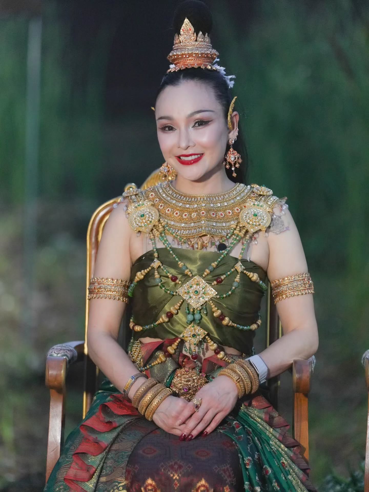 แคนดี้ รากแก่น