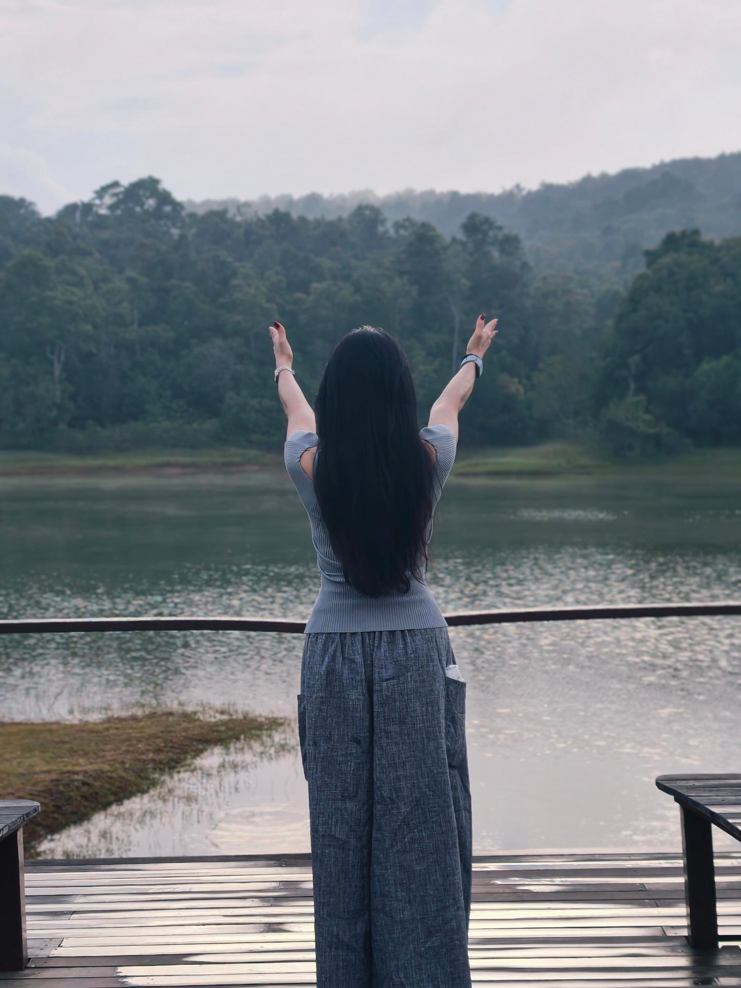 แคนดี้ รากแก่น