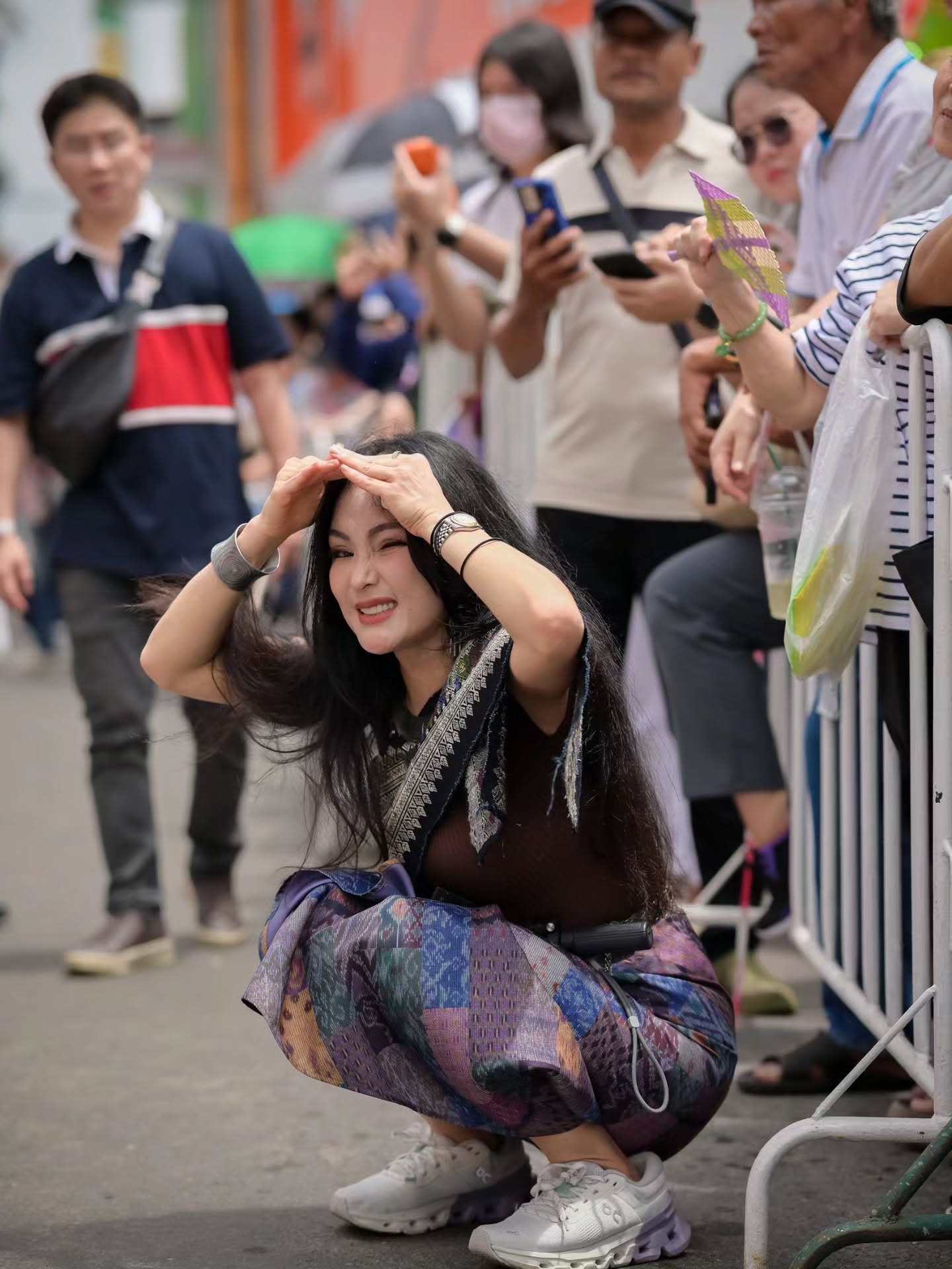 แคนดี้ รากแก่น