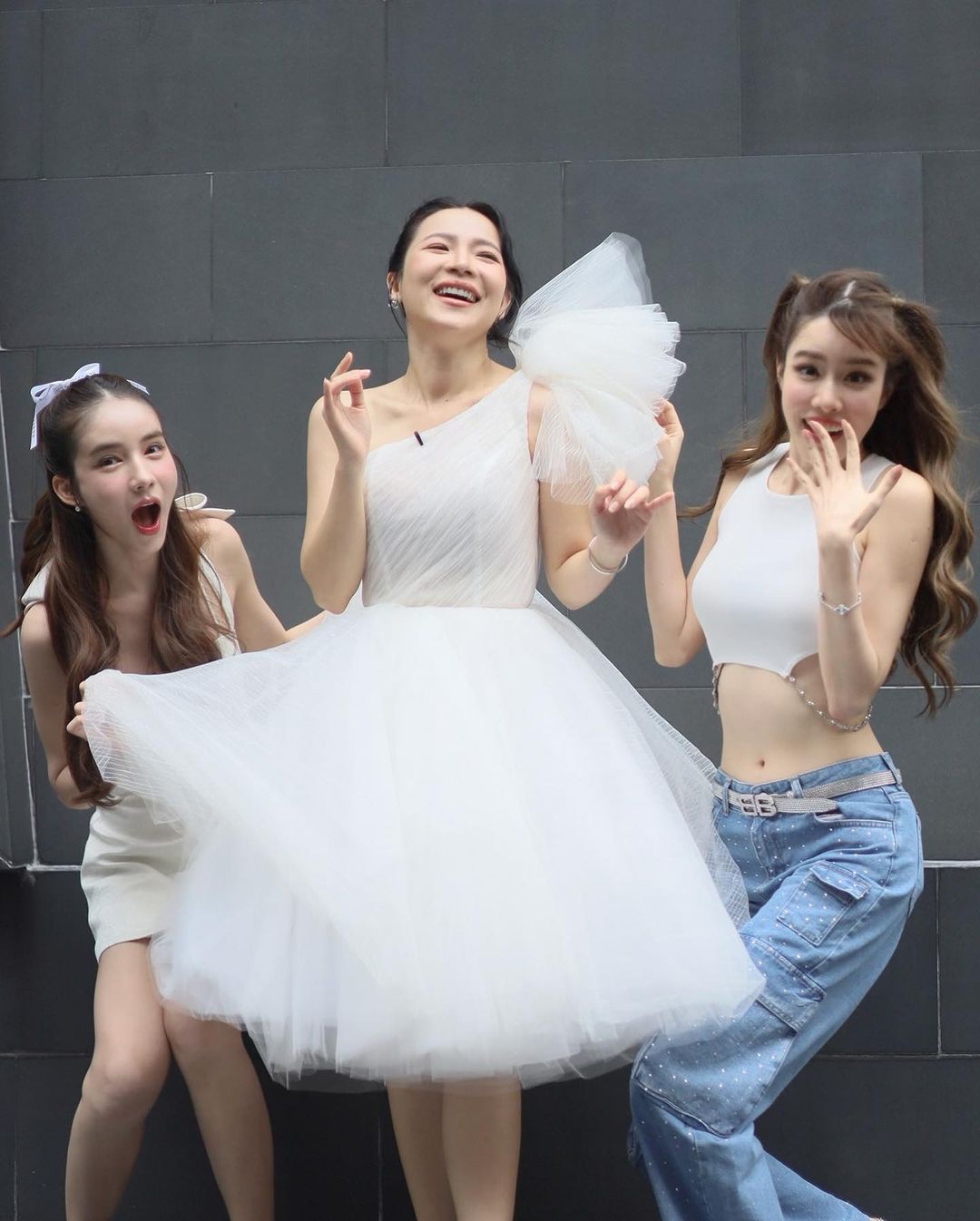 เกรซ - กาญจน์เกล้า ด้วยเศียรเกล้า