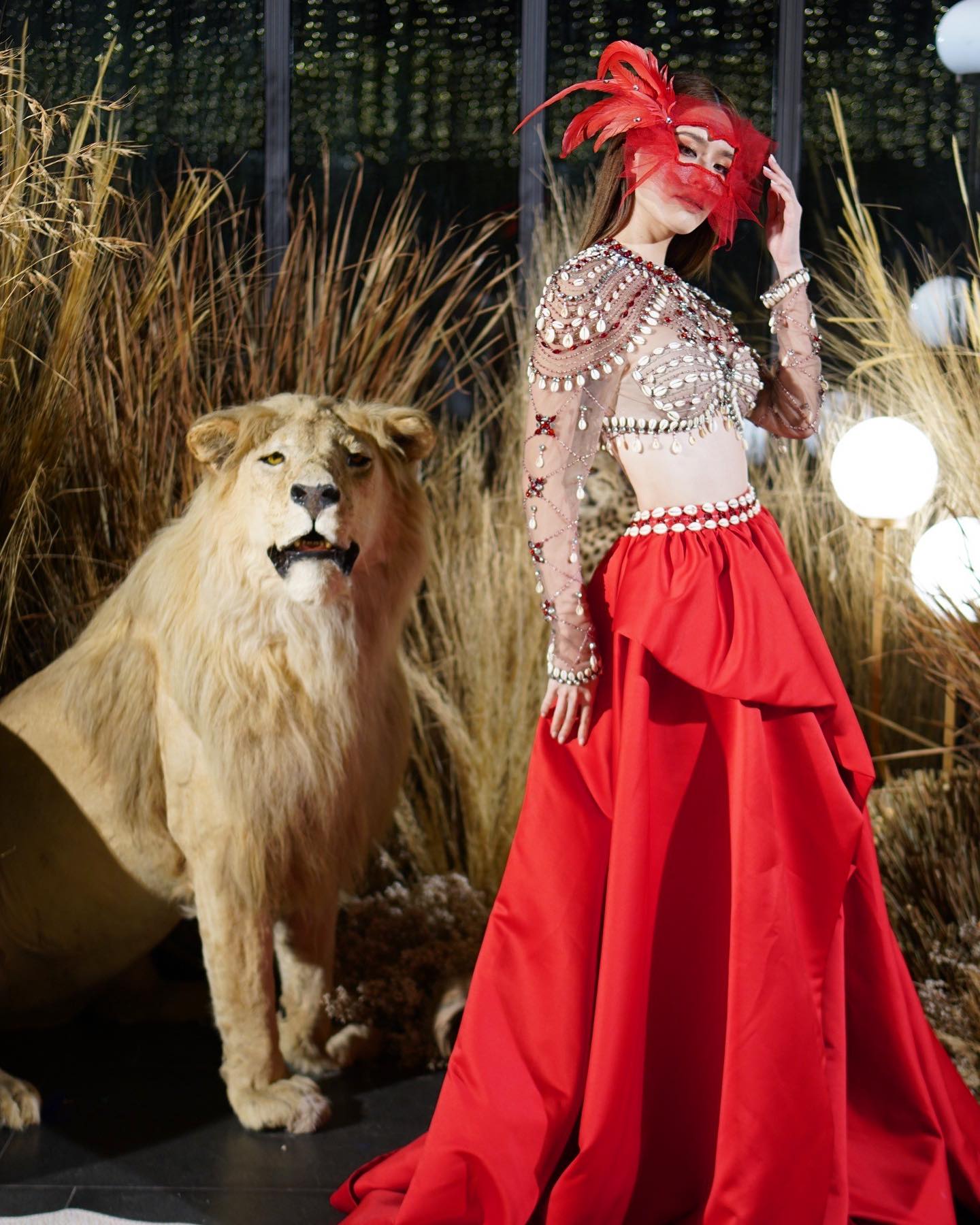 เกรซ - กาญจน์เกล้า ด้วยเศียรเกล้า