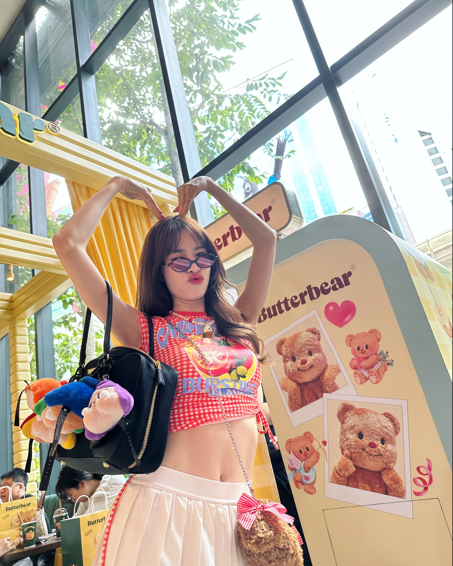 เกรซ - กาญจน์เกล้า ด้วยเศียรเกล้า