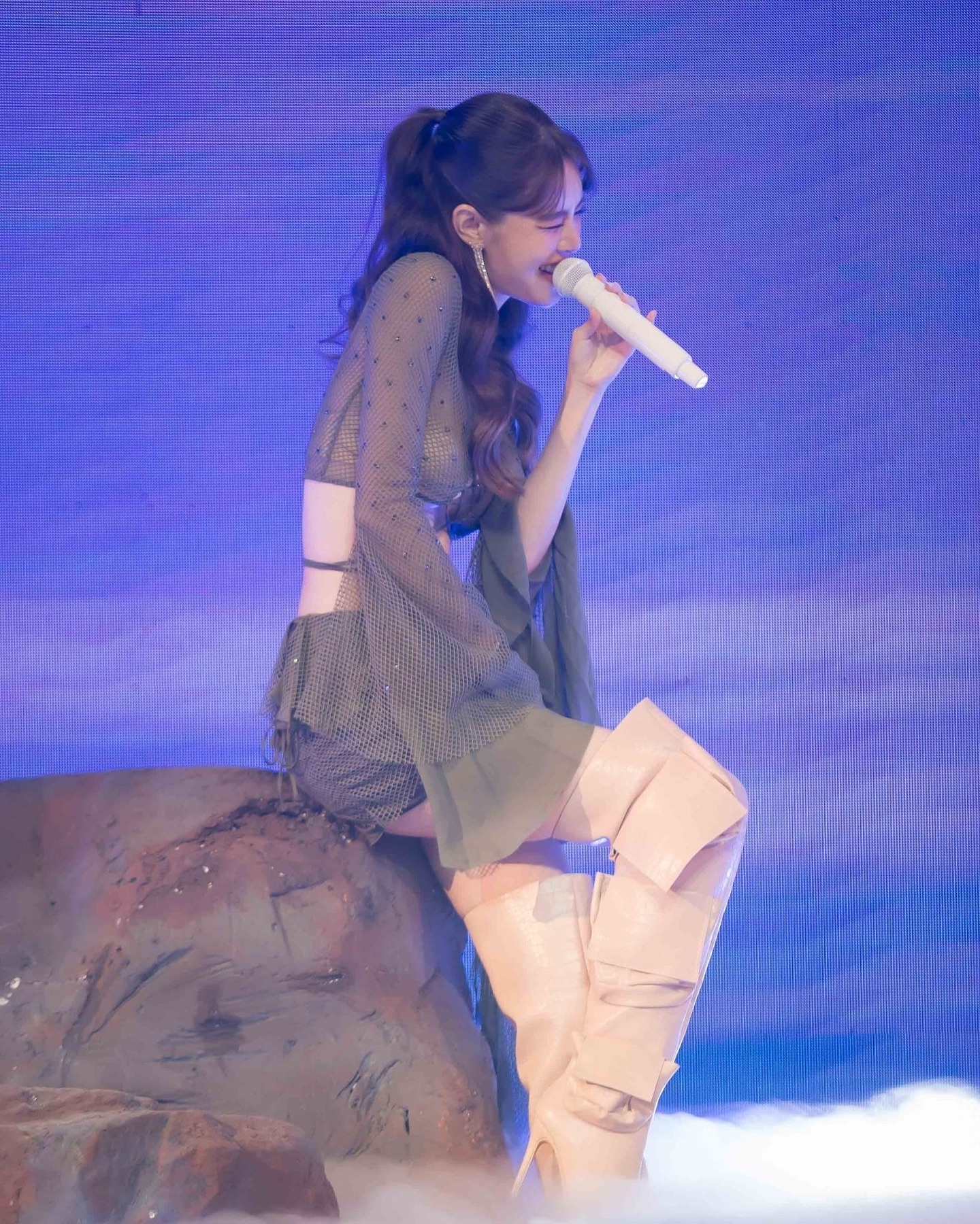 เกรซ - กาญจน์เกล้า ด้วยเศียรเกล้า