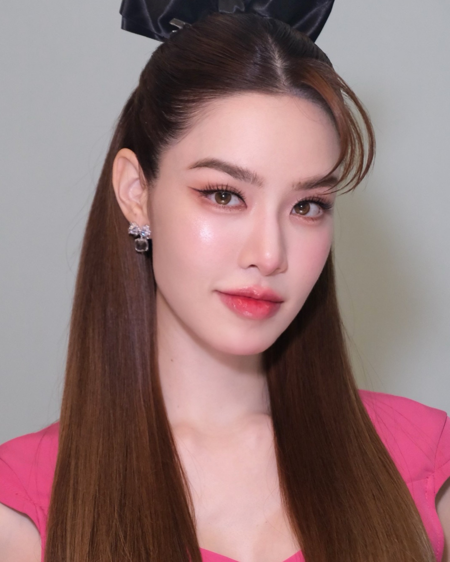 เกรซ - กาญจน์เกล้า ด้วยเศียรเกล้า