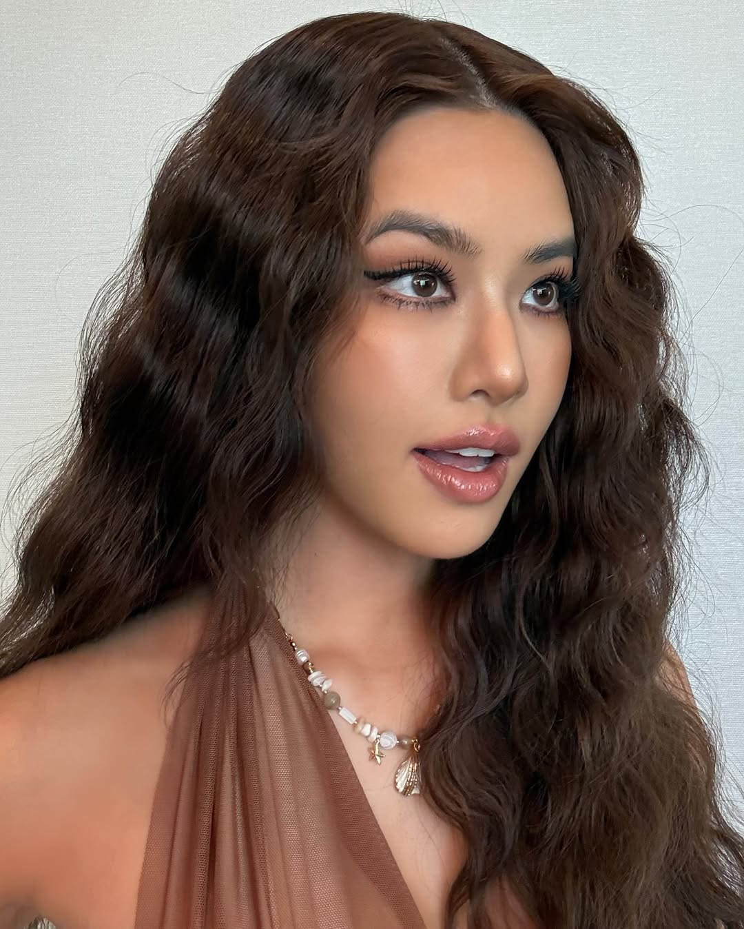 เกรซ - กาญจน์เกล้า ด้วยเศียรเกล้า