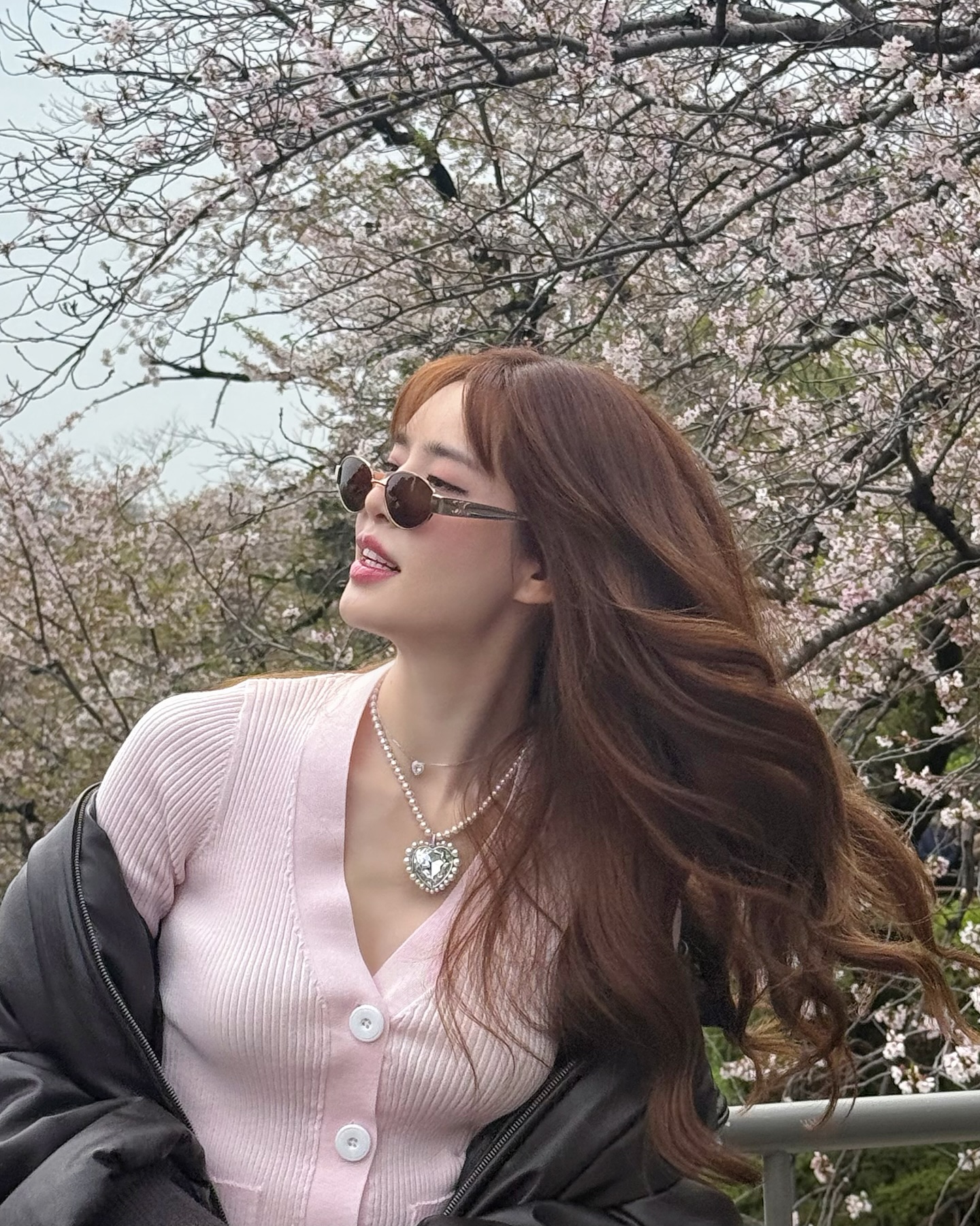 เกรซ - กาญจน์เกล้า ด้วยเศียรเกล้า