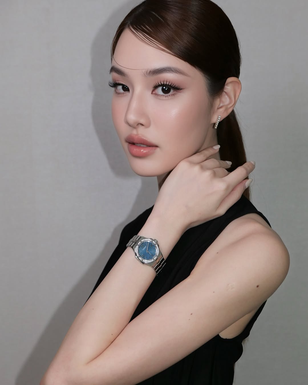 เกรซ - กาญจน์เกล้า ด้วยเศียรเกล้า