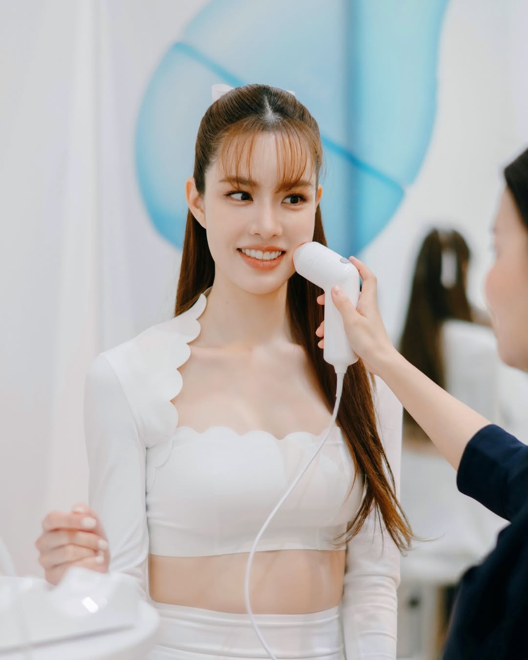 เกรซ - กาญจน์เกล้า ด้วยเศียรเกล้า