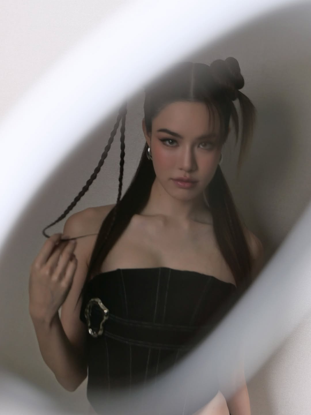 เกรซ - กาญจน์เกล้า ด้วยเศียรเกล้า